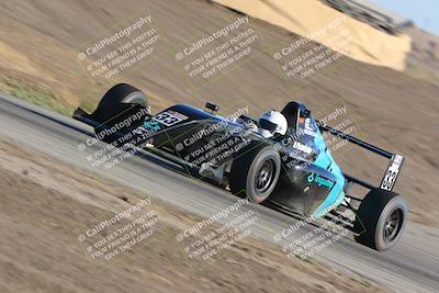 media/Oct-15-2023-CalClub SCCA (Sun) [[64237f672e]]/Group 3/Qualifying/